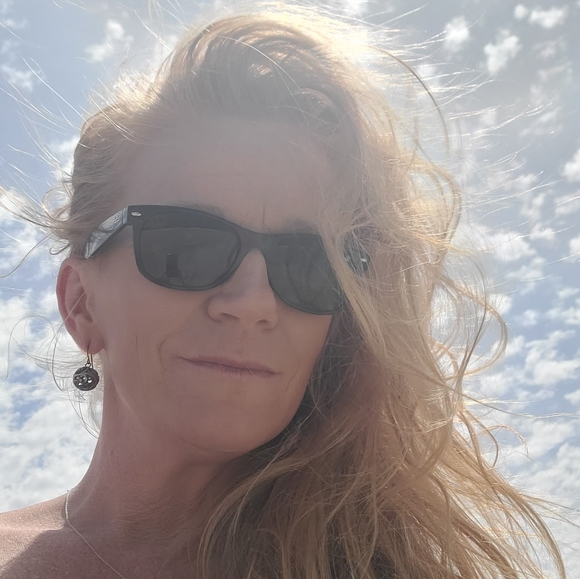 Meet your Posher, Phoebe - Picture 5 of 6